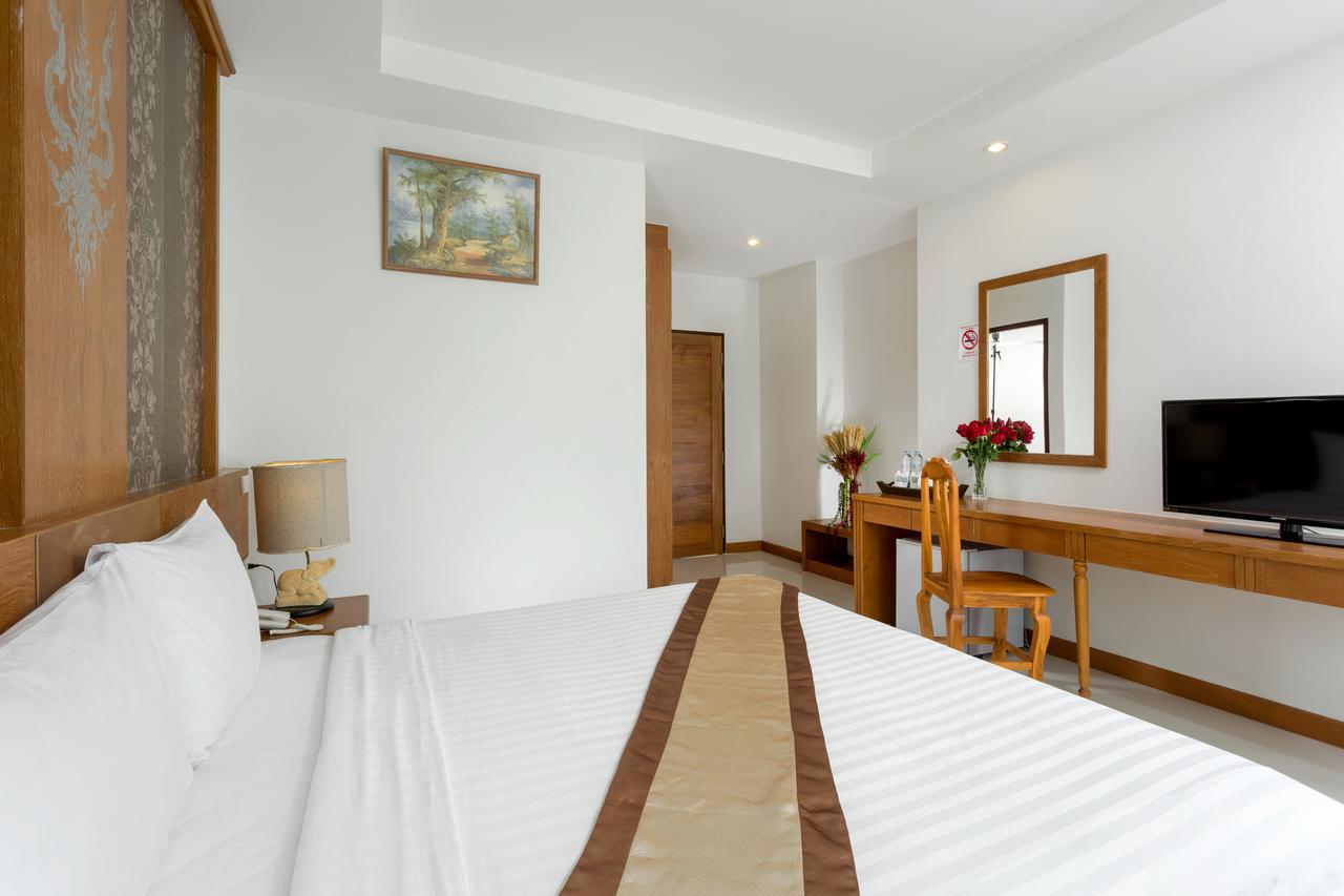 Asia Express Hotel Кату Екстер'єр фото